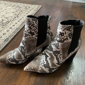 Size 8 Snakeskin boots